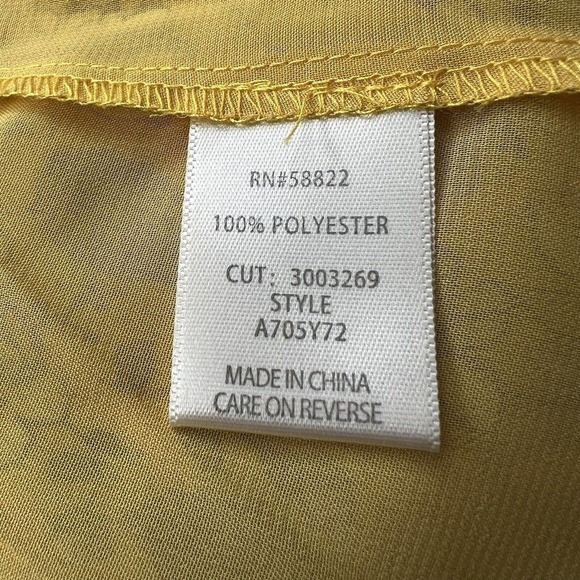 Max Studio Yellow & White Floral Georgette Accordion Pleated Sleeveless Top - Picture 12 of 14